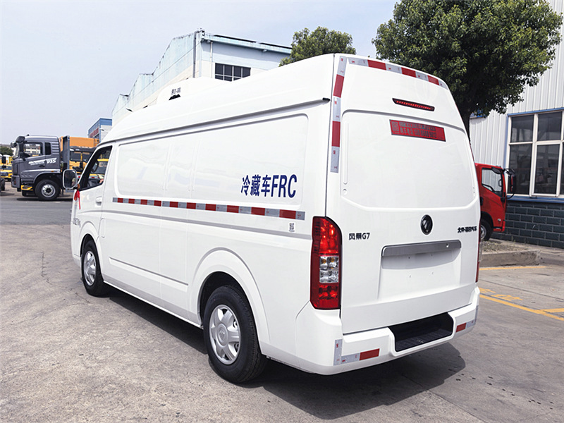 福田G7国六蓝牌面包冷藏车