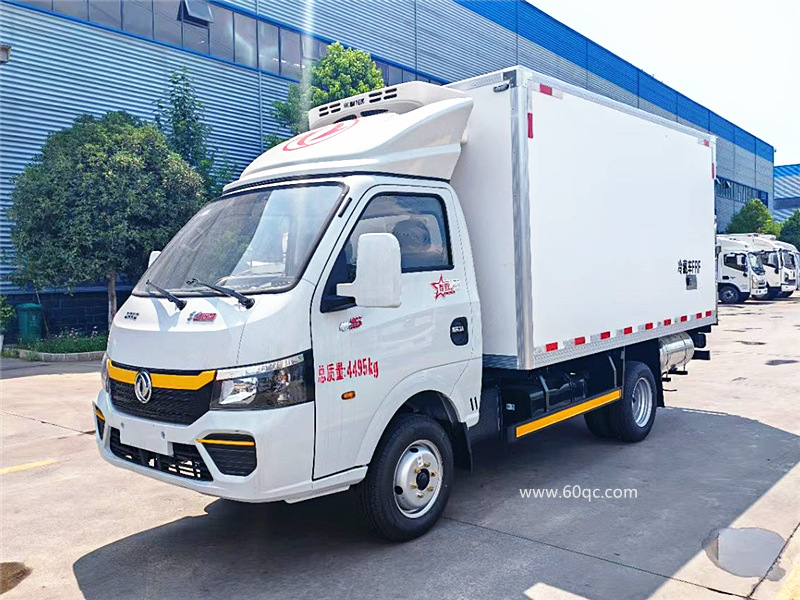 东风途逸后双轮冷藏车