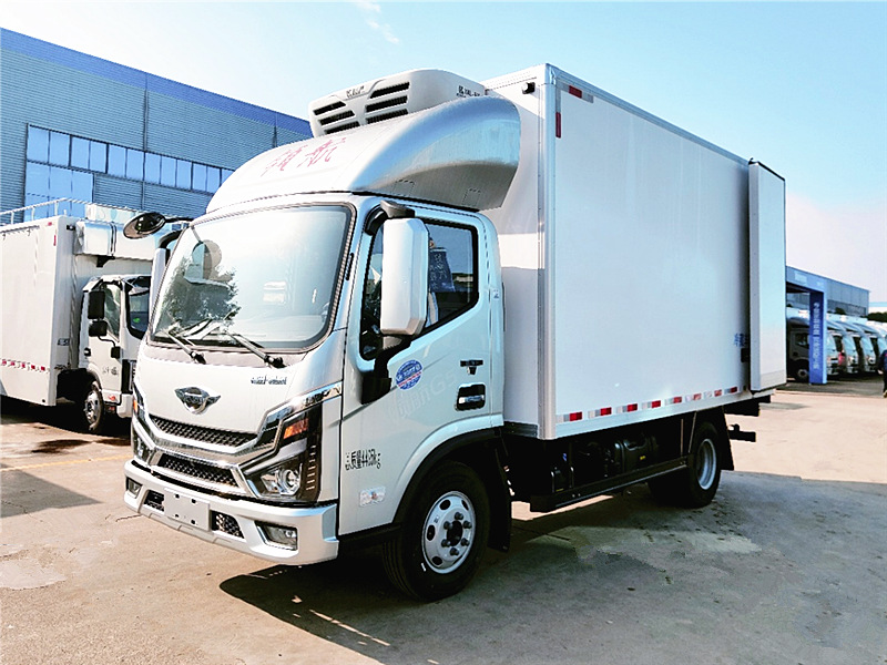 福田领航大G轻卡冷藏车