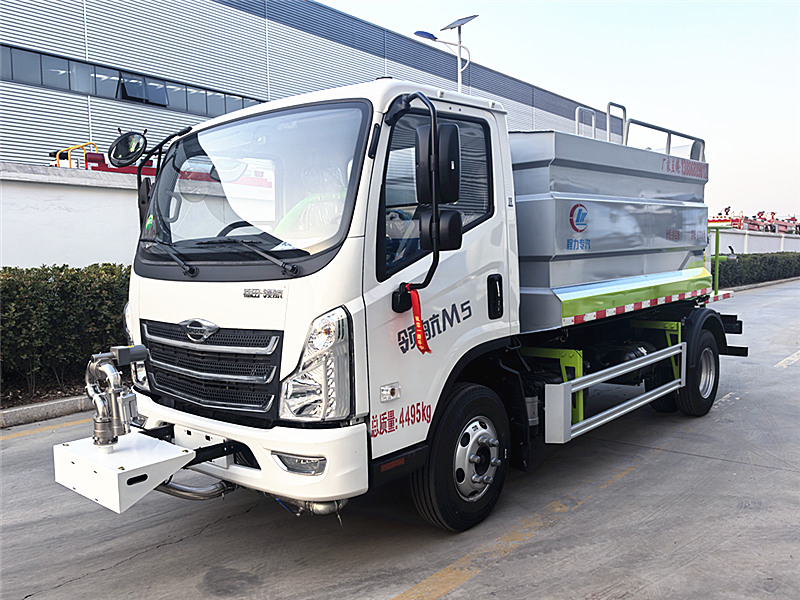 福田领航M5蓝牌抑尘车